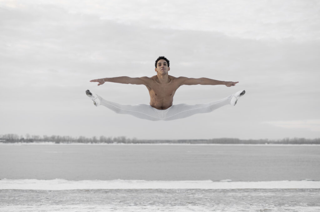 souplesse, étirements statiques et dynamiques, force et puissance.